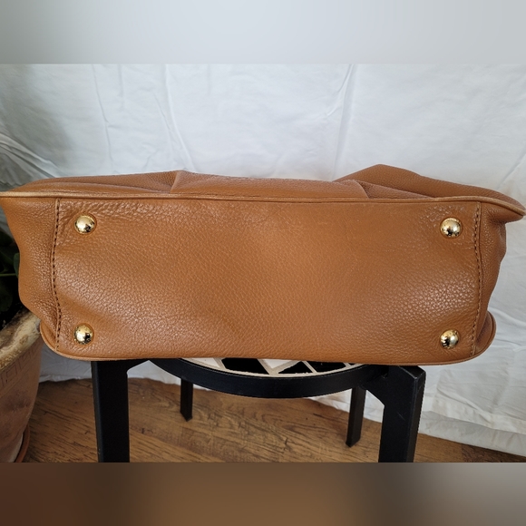Michael Kors caramel colour leather shoulder bag - Picture 5 of 10